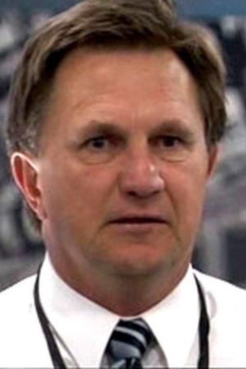 Frankie J. Holden fotoğrafı