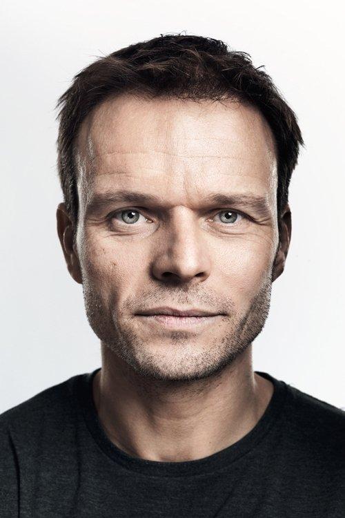 Alec Newman fotoğrafı