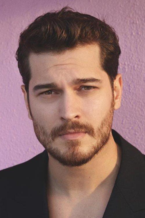 Çağatay Ulusoy fotoğrafı