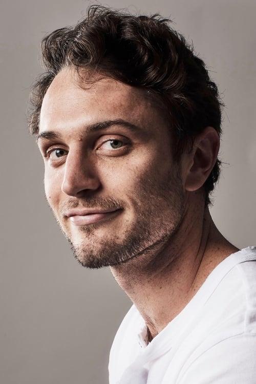 Colin Woodell fotoğrafı