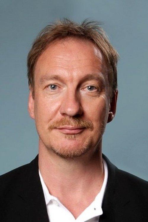 David Thewlis fotoğrafı