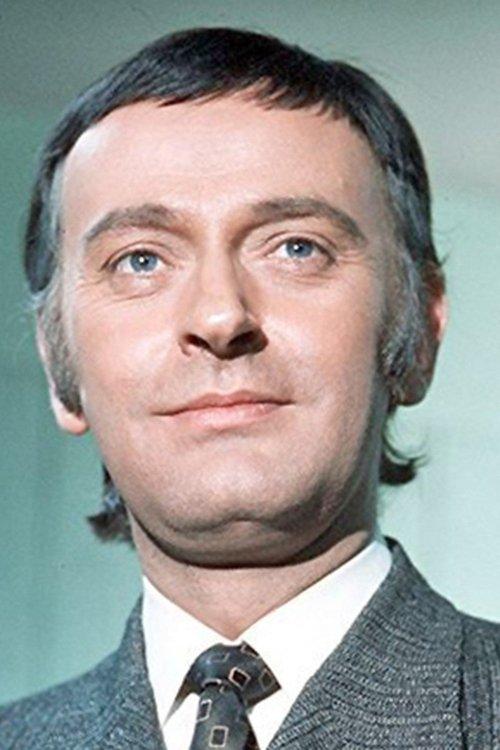 Barrie Ingham fotoğrafı