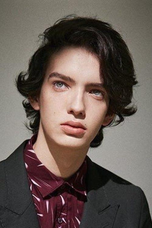 Kodi Smit-McPhee fotoğrafı
