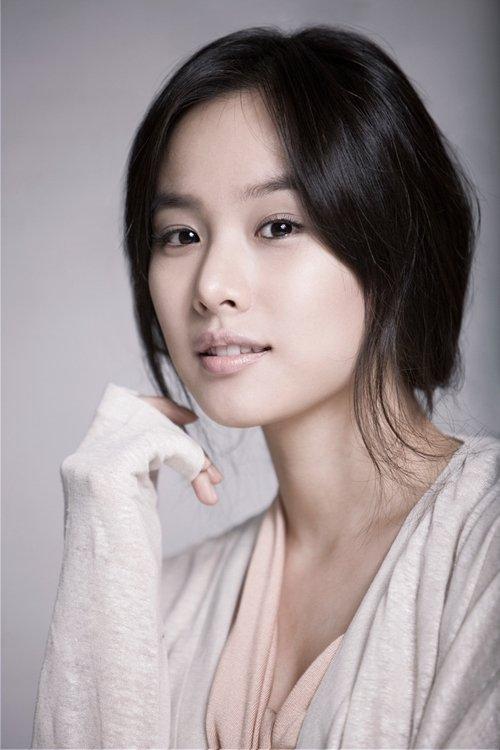 Jo Yoon-hee fotoğrafı