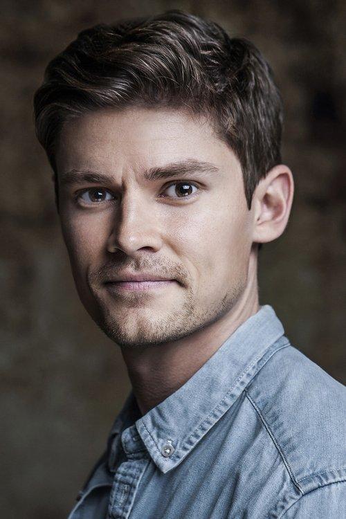 Owen Roth fotoğrafı