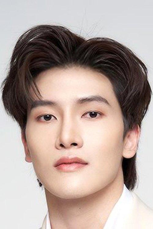 Thapanawat Kaewbumrung fotoğrafı