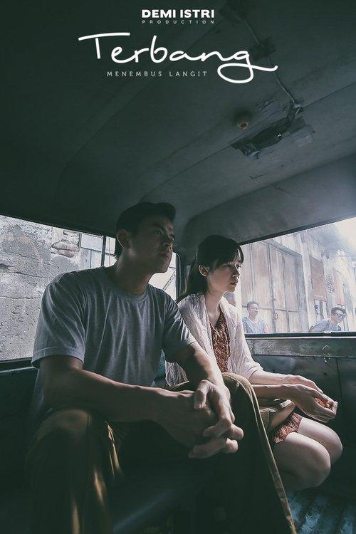 Terbang: Menembus Langit film afişi