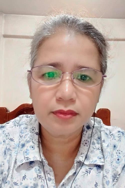 Angie Castrence fotoğrafı