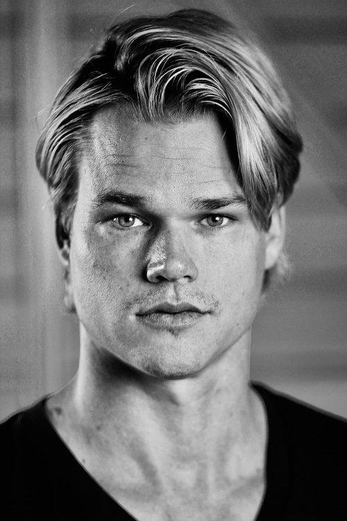 Brendan Miller fotoğrafı