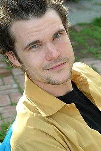 Larc Spies fotoğrafı