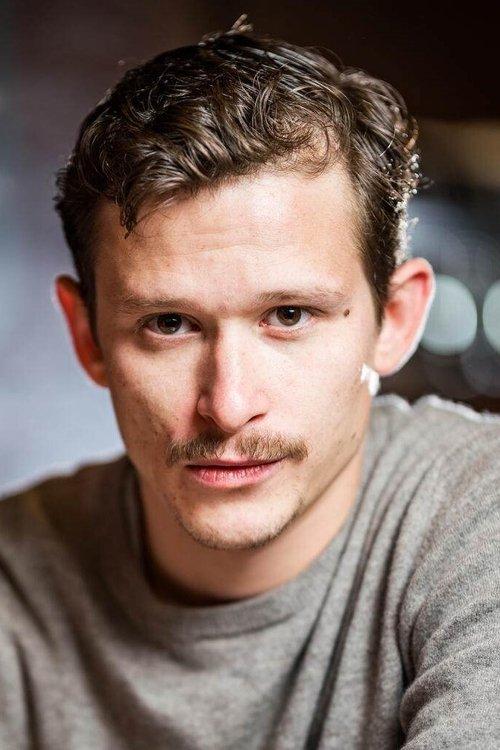 Joel Basman fotoğrafı