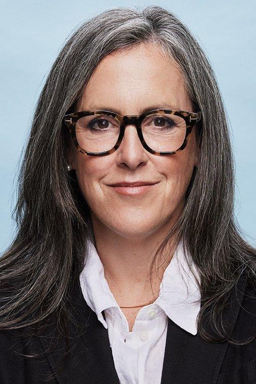 Emma Thomas fotoğrafı