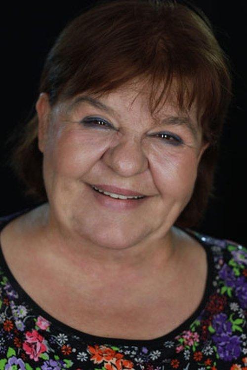 Defne Yalnız fotoğrafı