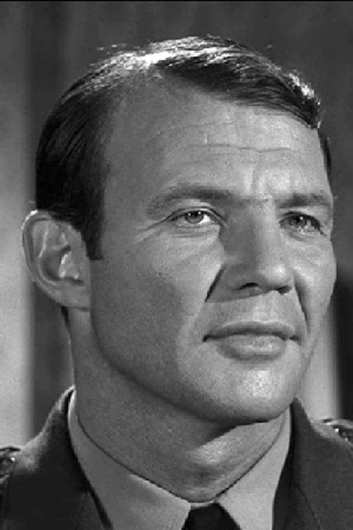 Michael Conrad fotoğrafı