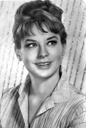 Lois Nettleton fotoğrafı