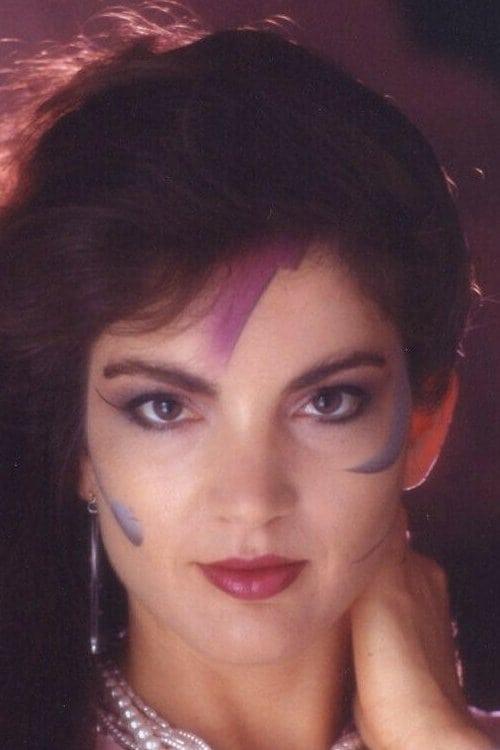 Brinke Stevens fotoğrafı