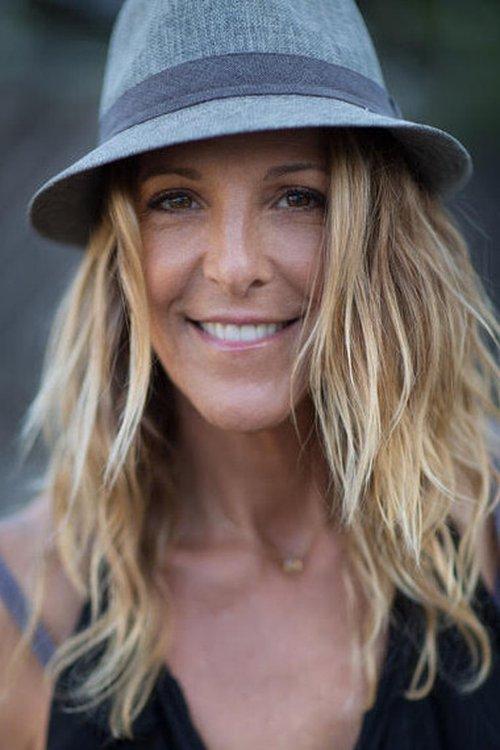 Debi Mae West fotoğrafı