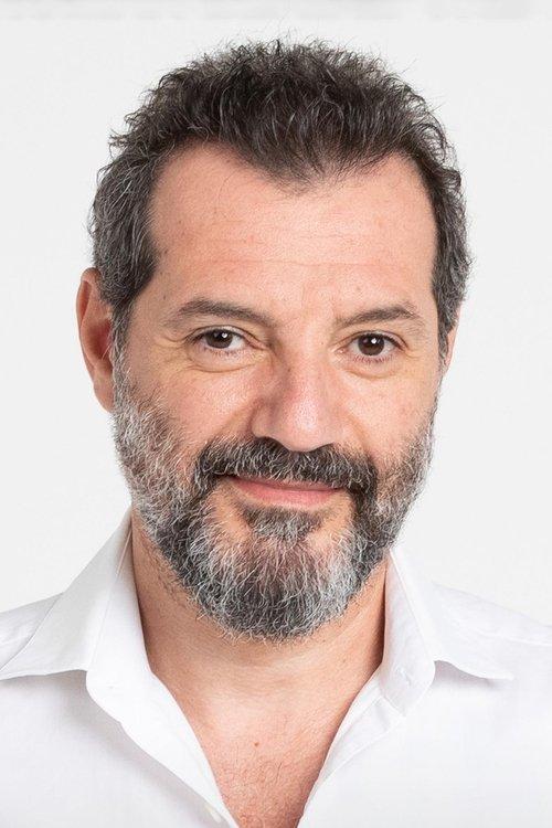 Adel Karam fotoğrafı