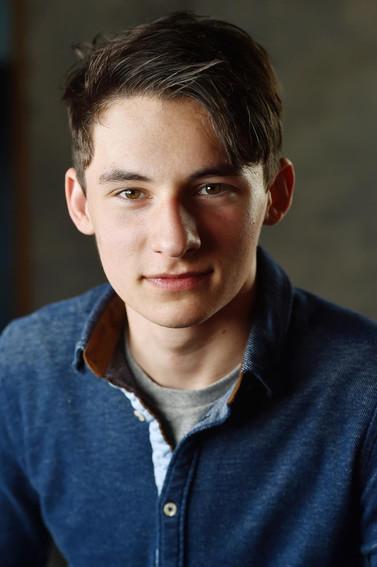 Jared Gilmore fotoğrafı