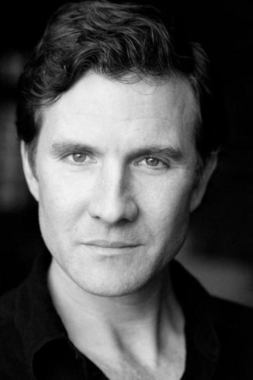 Jo Stone-Fewings fotoğrafı