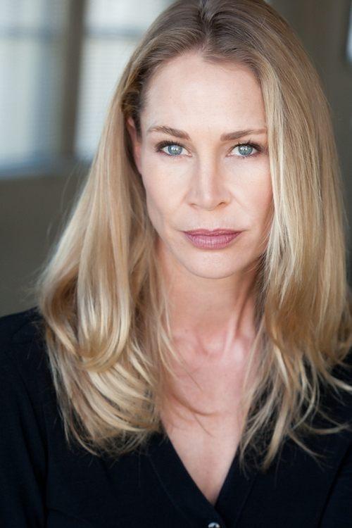 Kathleen Kinmont fotoğrafı
