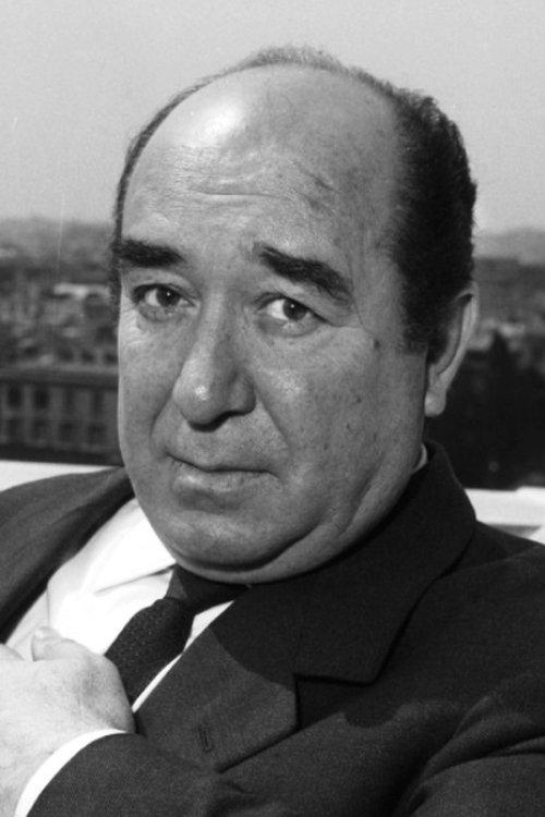 Saro Urzì fotoğrafı