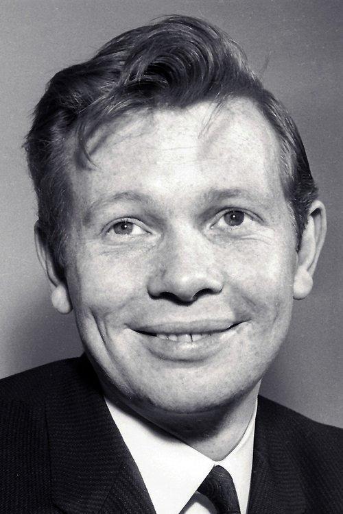 Ronald Lacey fotoğrafı