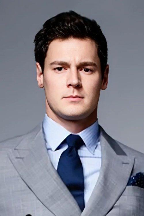 Benjamin Walker fotoğrafı