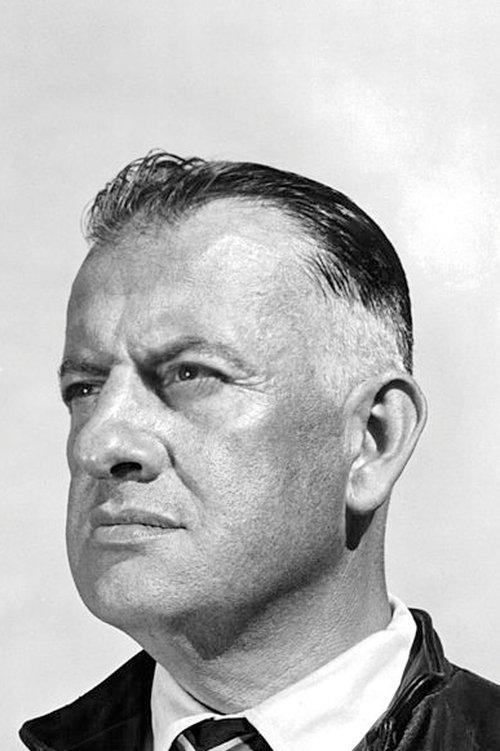 Oscar Beregi Jr. fotoğrafı