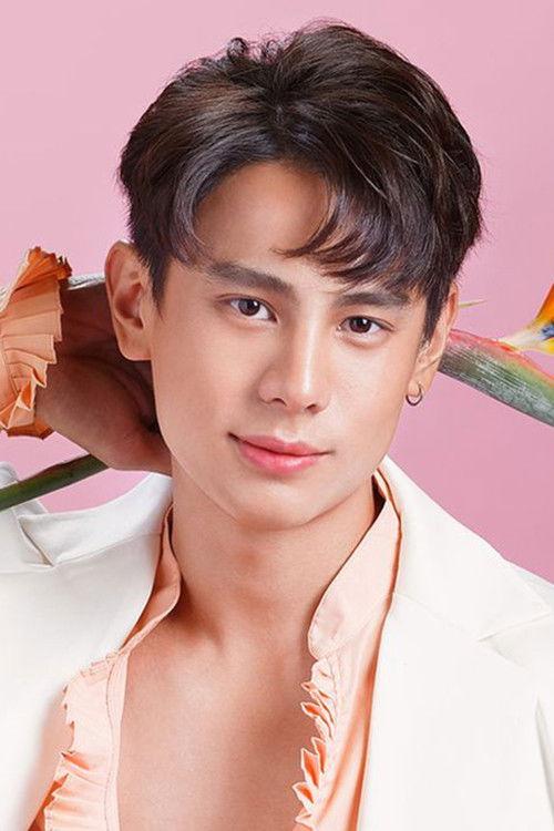 Artit Tangwiboonpanit fotoğrafı