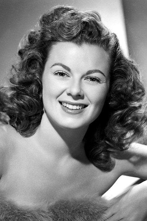 Barbara Hale fotoğrafı