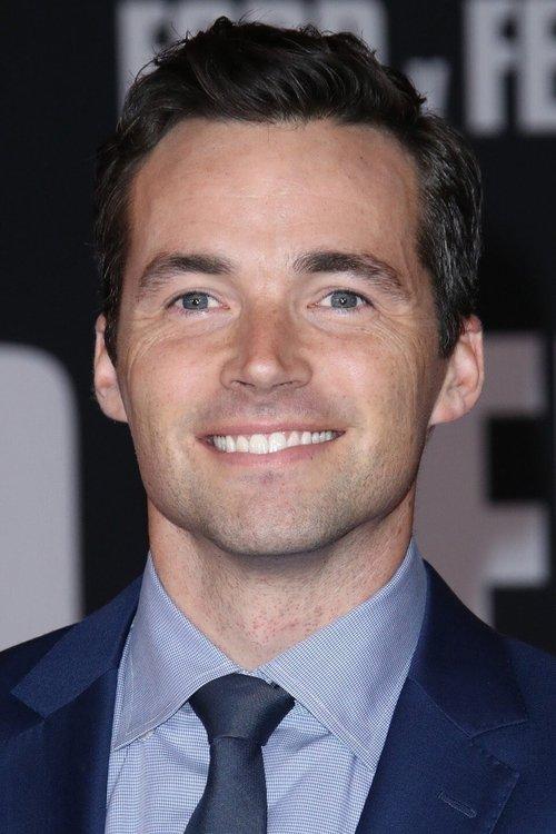Ian Harding fotoğrafı