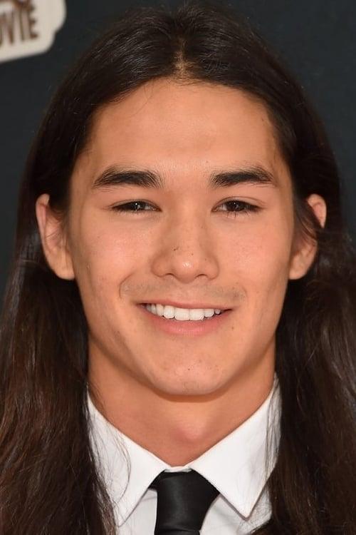 Booboo Stewart fotoğrafı