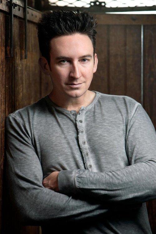 Dustin Pari fotoğrafı