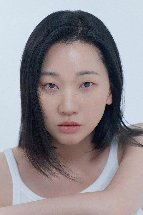 Jang Yoon-ju fotoğrafı