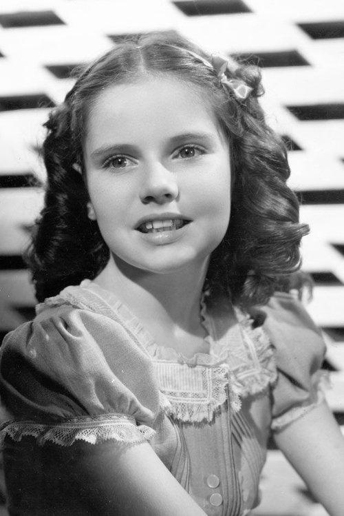 Ann E. Todd fotoğrafı