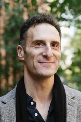 Aaron Tracy fotoğrafı