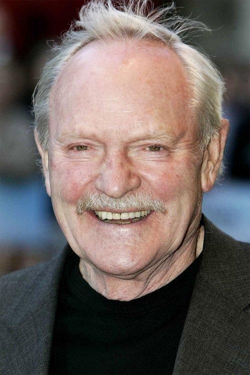 Julian Glover fotoğrafı