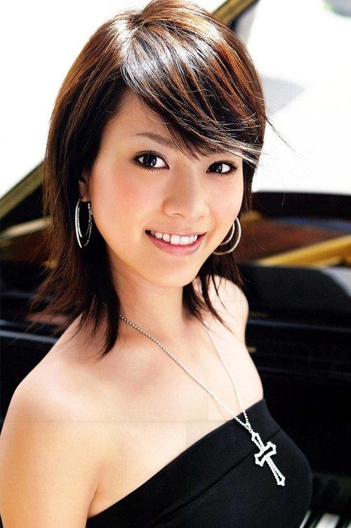 Mew Azama fotoğrafı