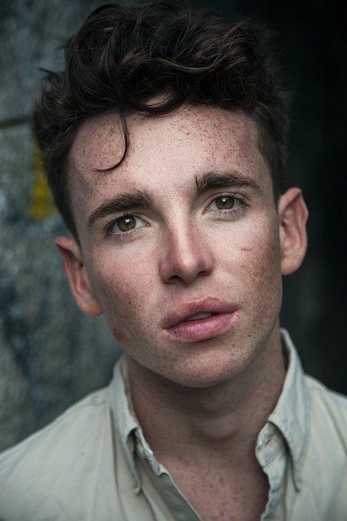 Laurie Kynaston fotoğrafı