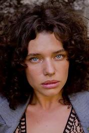 Bruna Linzmeyer fotoğrafı