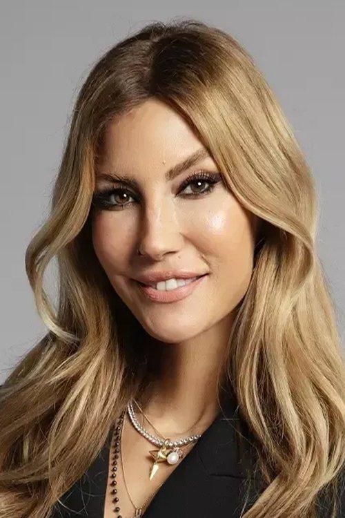 Çağla Şıkel fotoğrafı