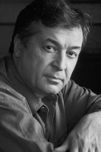 Ronald F. Maxwell fotoğrafı