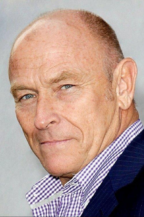 Corbin Bernsen fotoğrafı