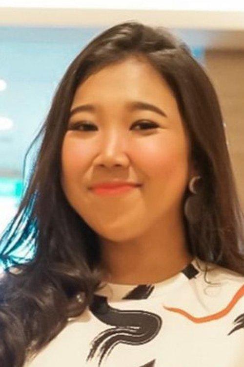 Kiky Saputri fotoğrafı