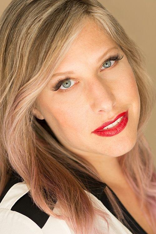 Julie Marcus fotoğrafı