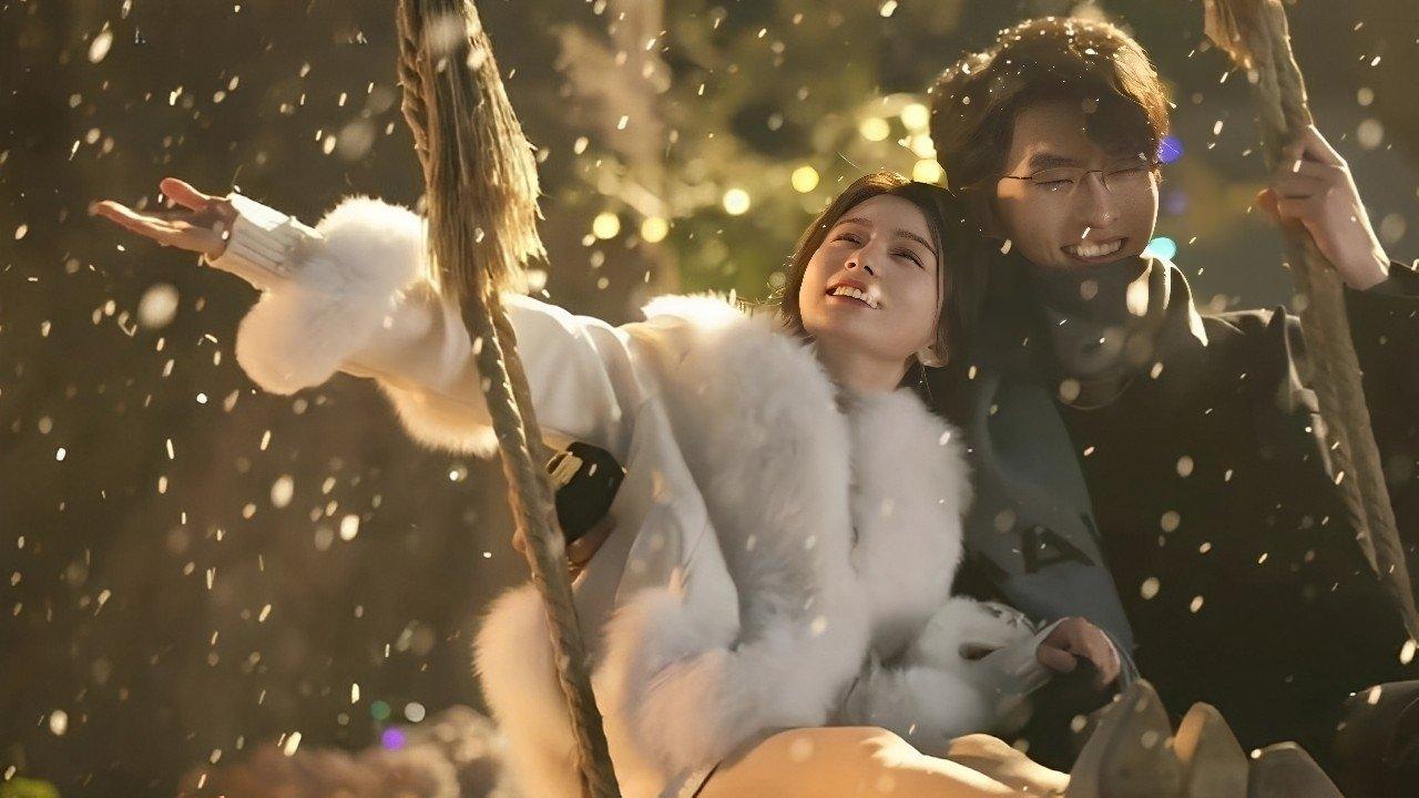 White Moonlight Introduction Playbook backdrop