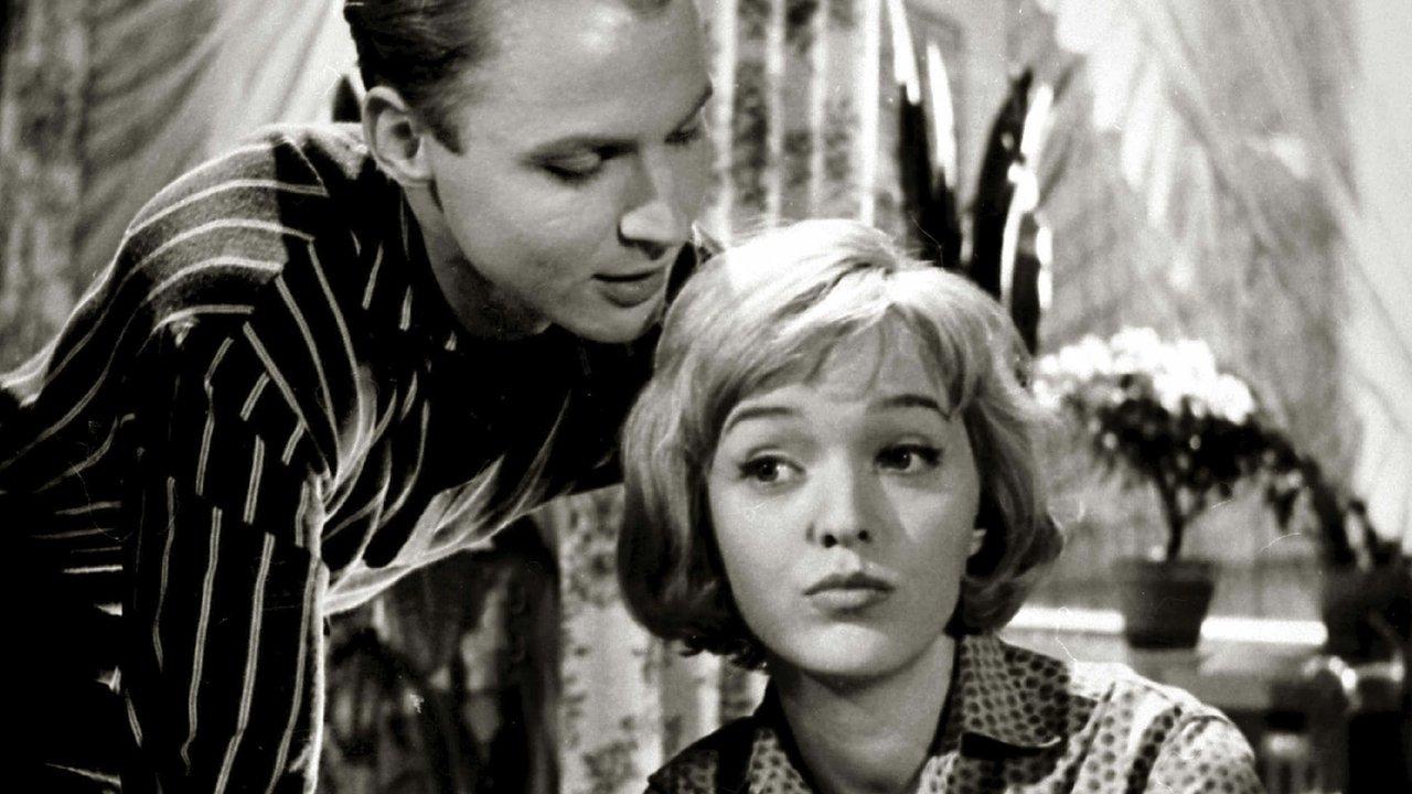 Naiset, jotka minulle annoit backdrop