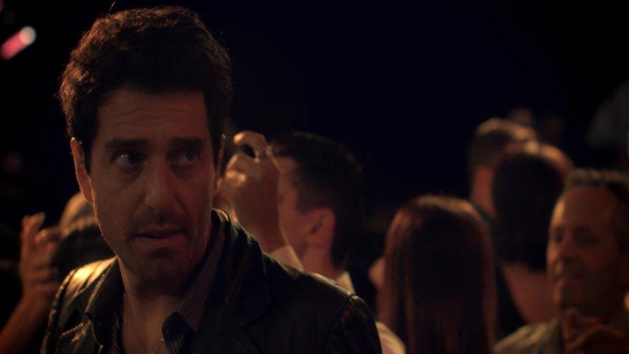 Go with smooth dance