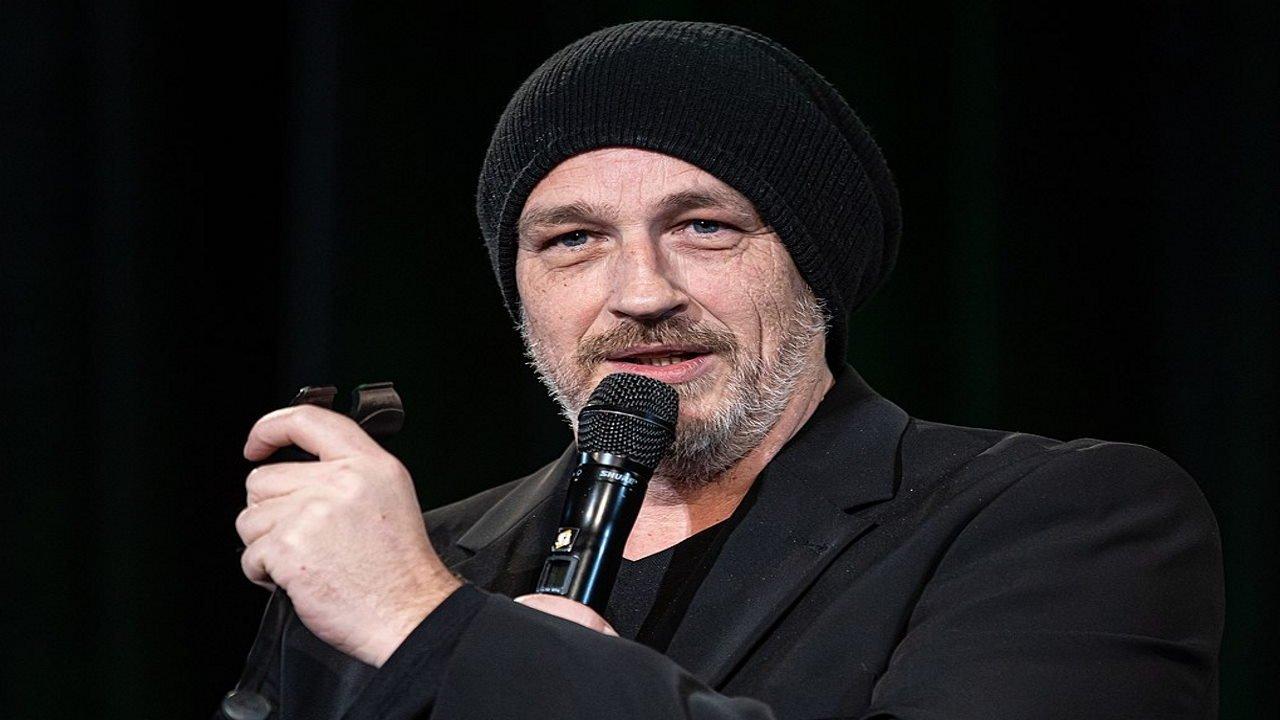 Torsten Sträter - Selbstbeherrschung umständehalber abzugeben backdrop